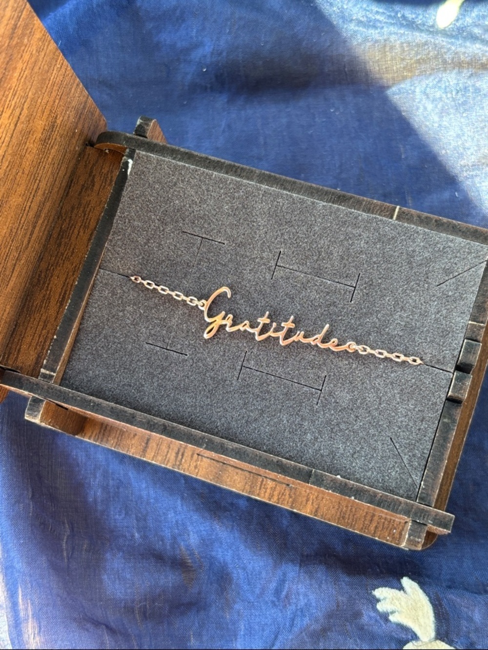 Brand New Gratitude Script Bracelet Rose Gold Plated 925 Sterling Silver Dainty